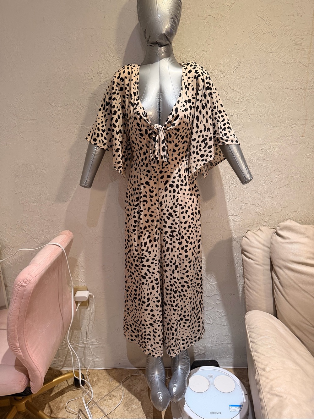 Tie-Front Leopard Jumper - Beige/Black